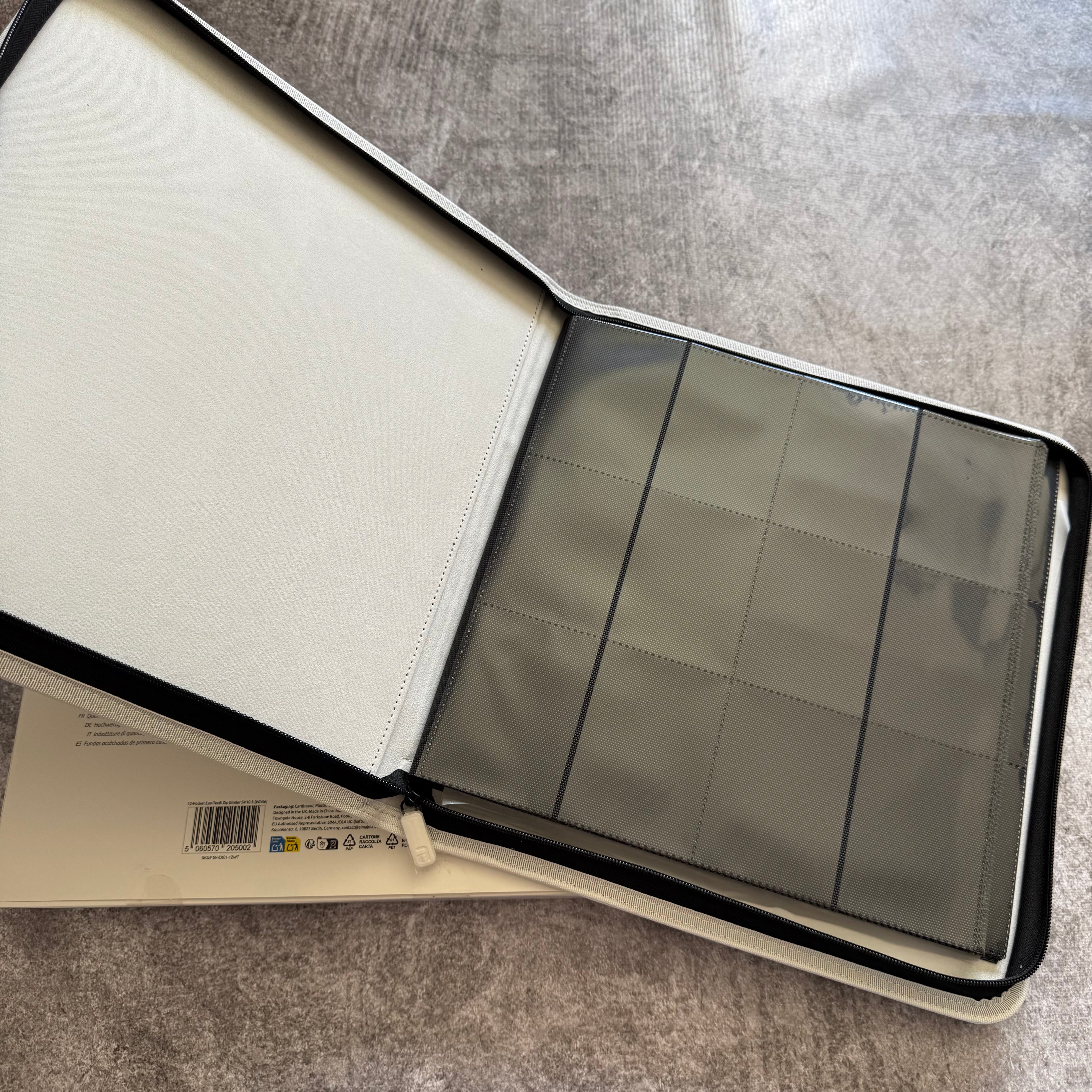 VaultX 12-Pocket Exo-Tec Zip Binder SV10.5 White (EDICION LIMITADA)