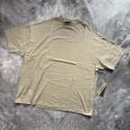 Remera Essentials FW23 "small logo" - Silver cloud