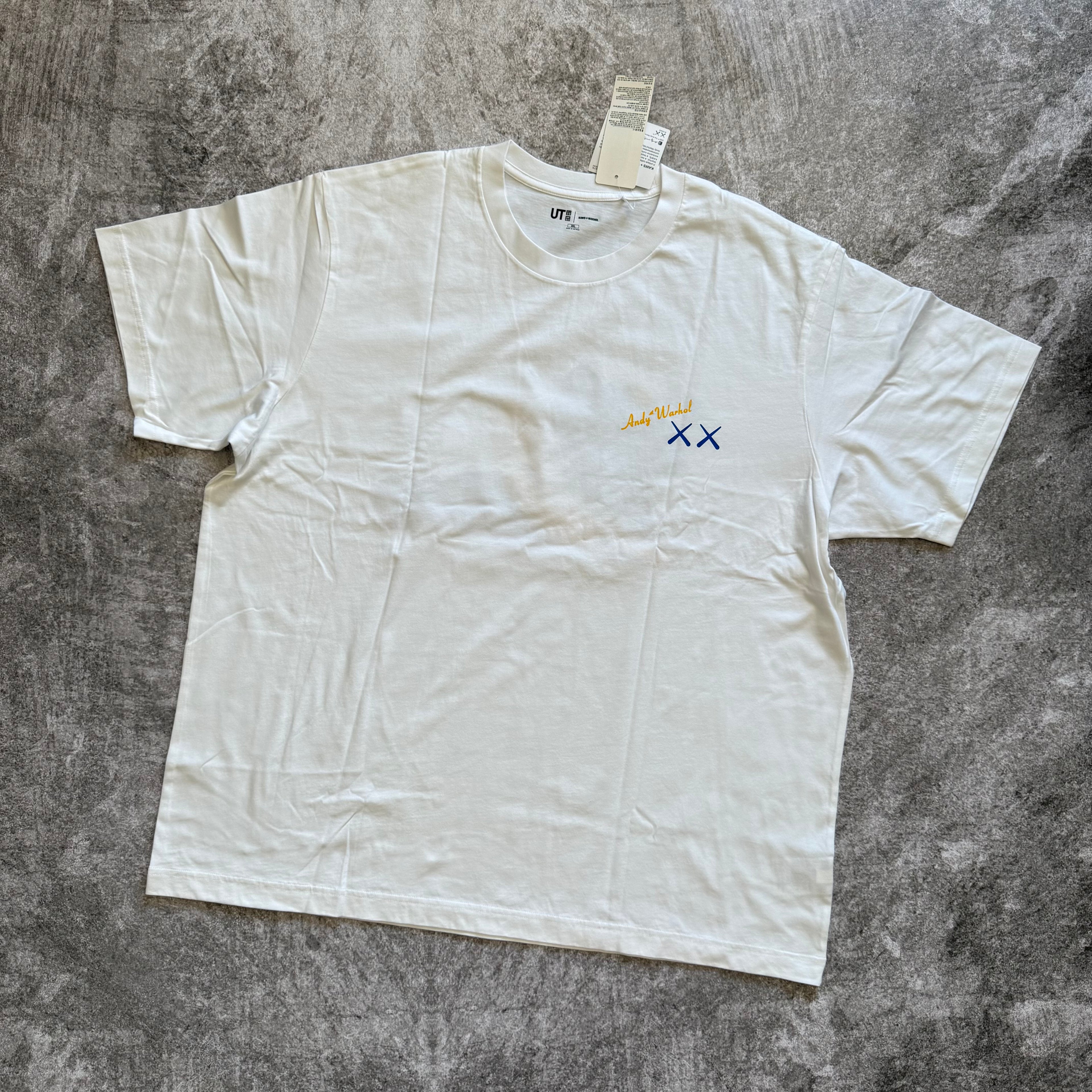 Remera KAWS x Uniqlo Warhol UT Graphic "Banana" - Asia sizing