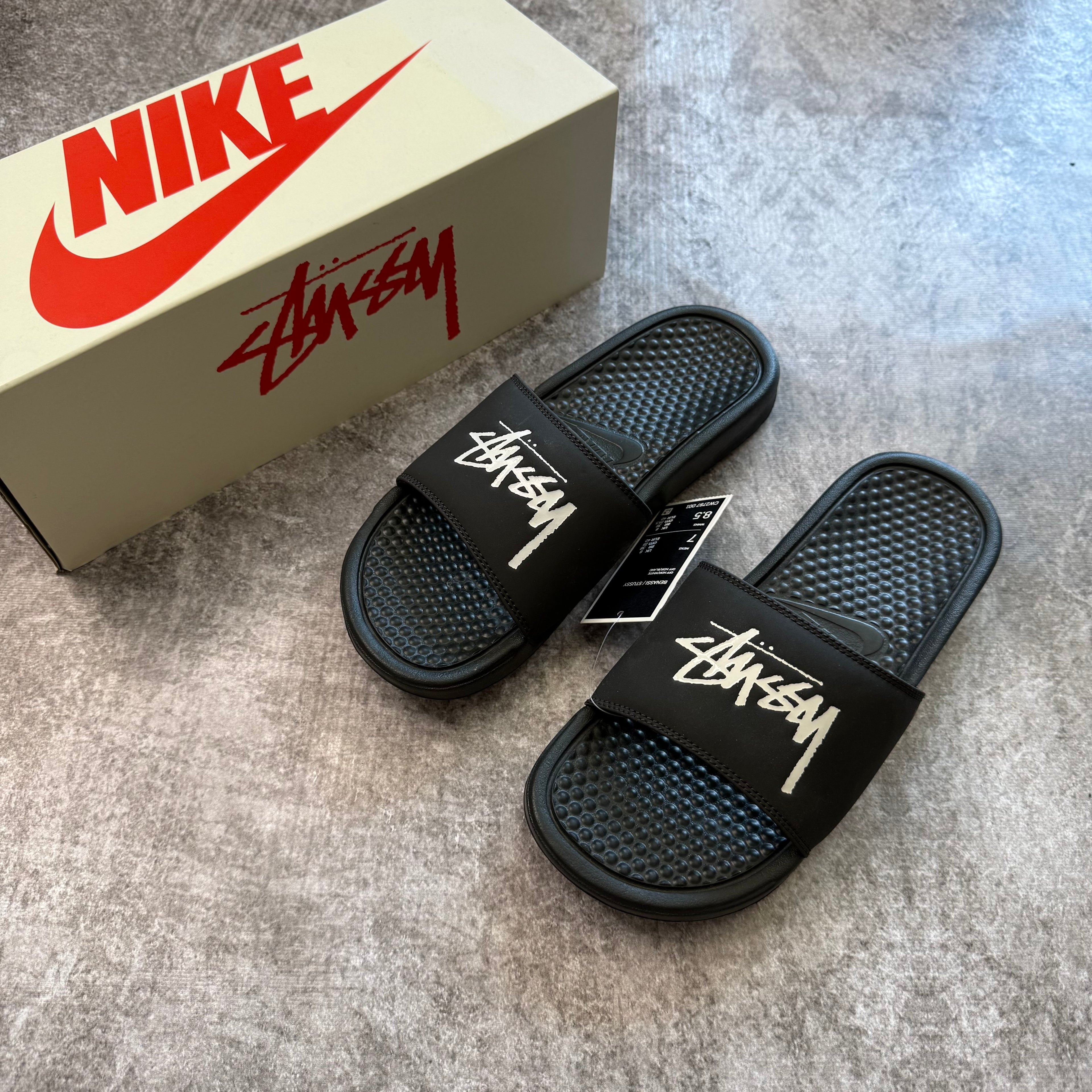 Nike x Stussy Slide "Benassi" - Black