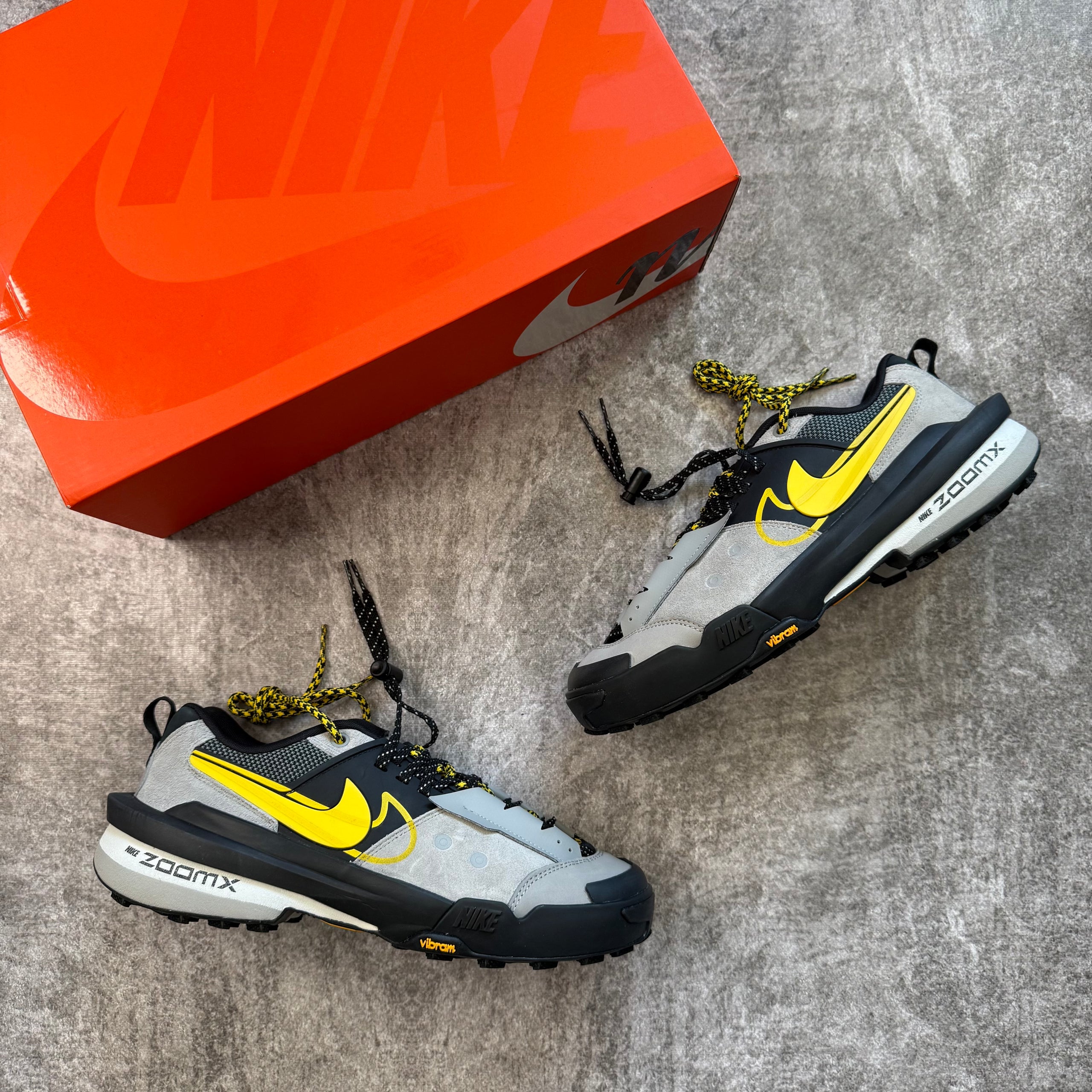 Nike Zegamadome x Sacai "Matte silver yellow"