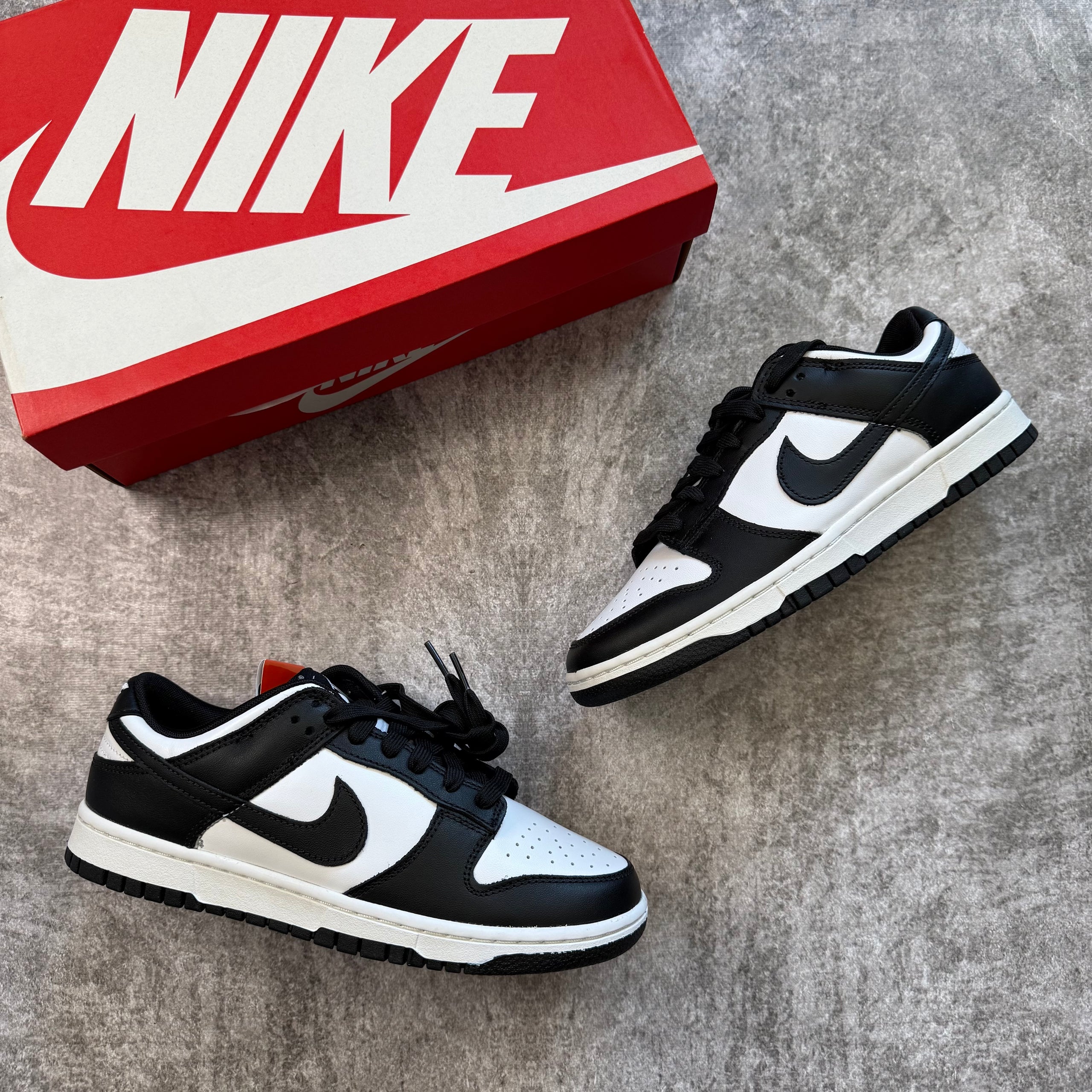 Dunk Low Black White PANDA