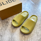 Yeezy Slides Resin