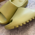 Yeezy Slides Resin