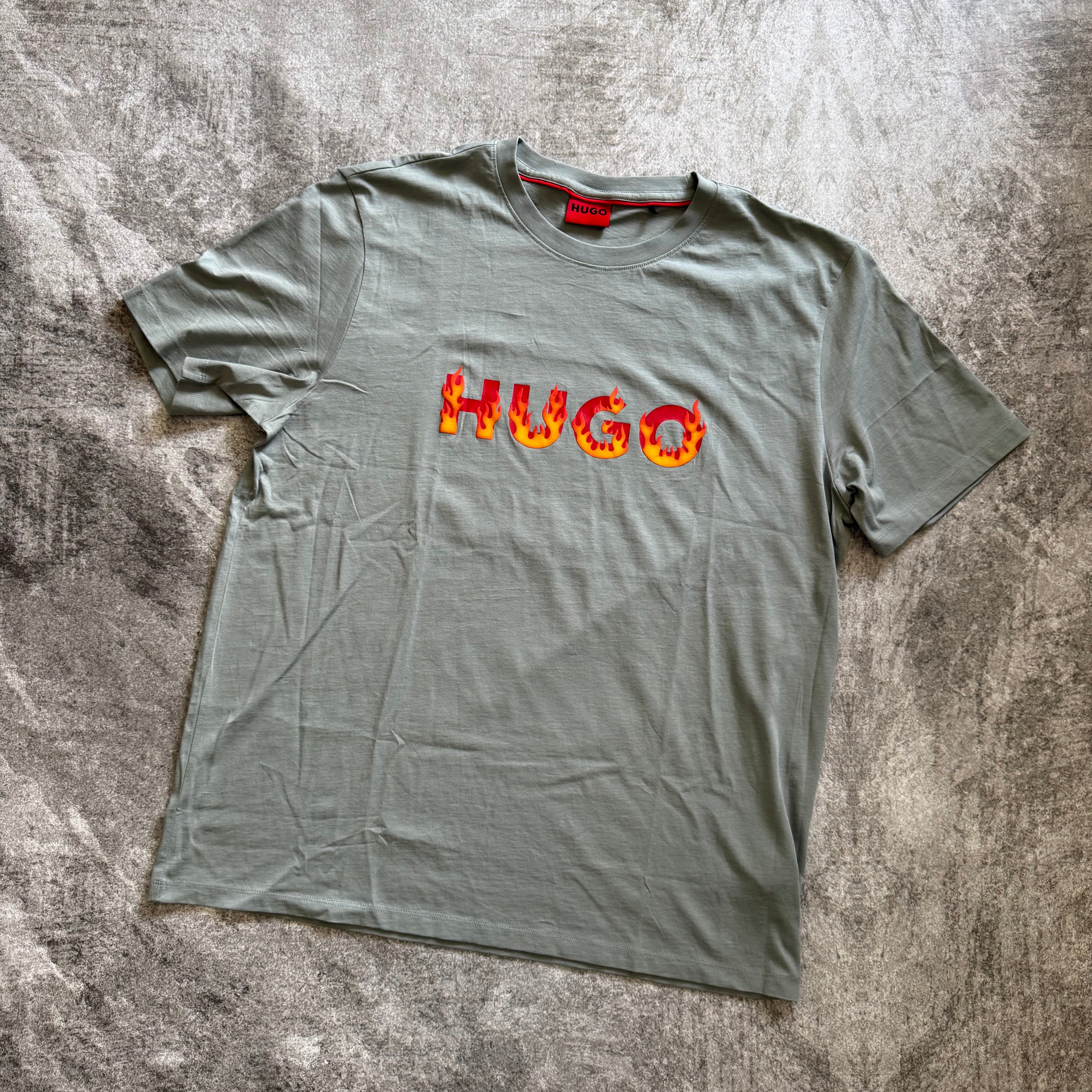 Remera Hugo Boss "flame logo" (SE) - VNDS