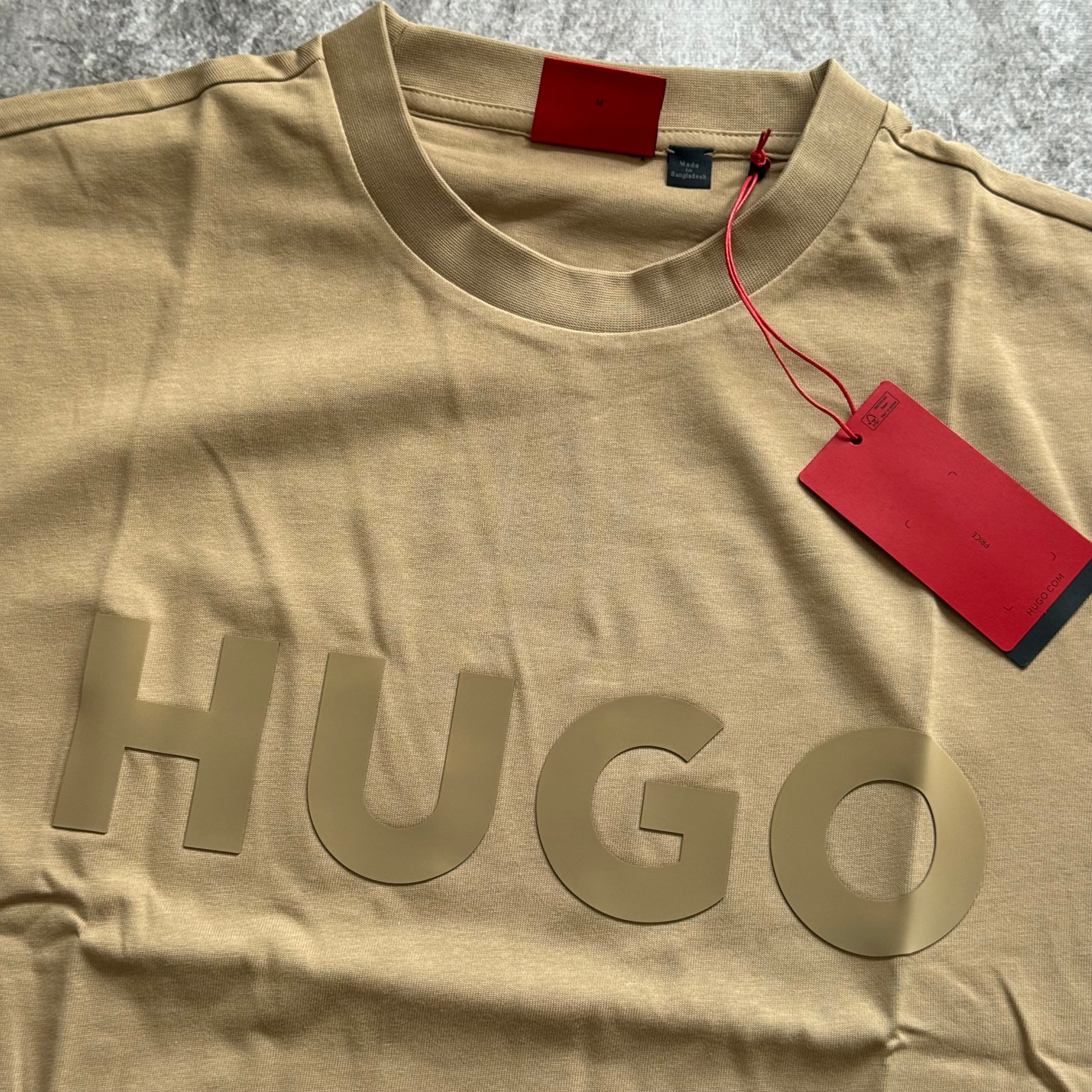 Remera Hugo Boss "Oversized-fit reflective logo"