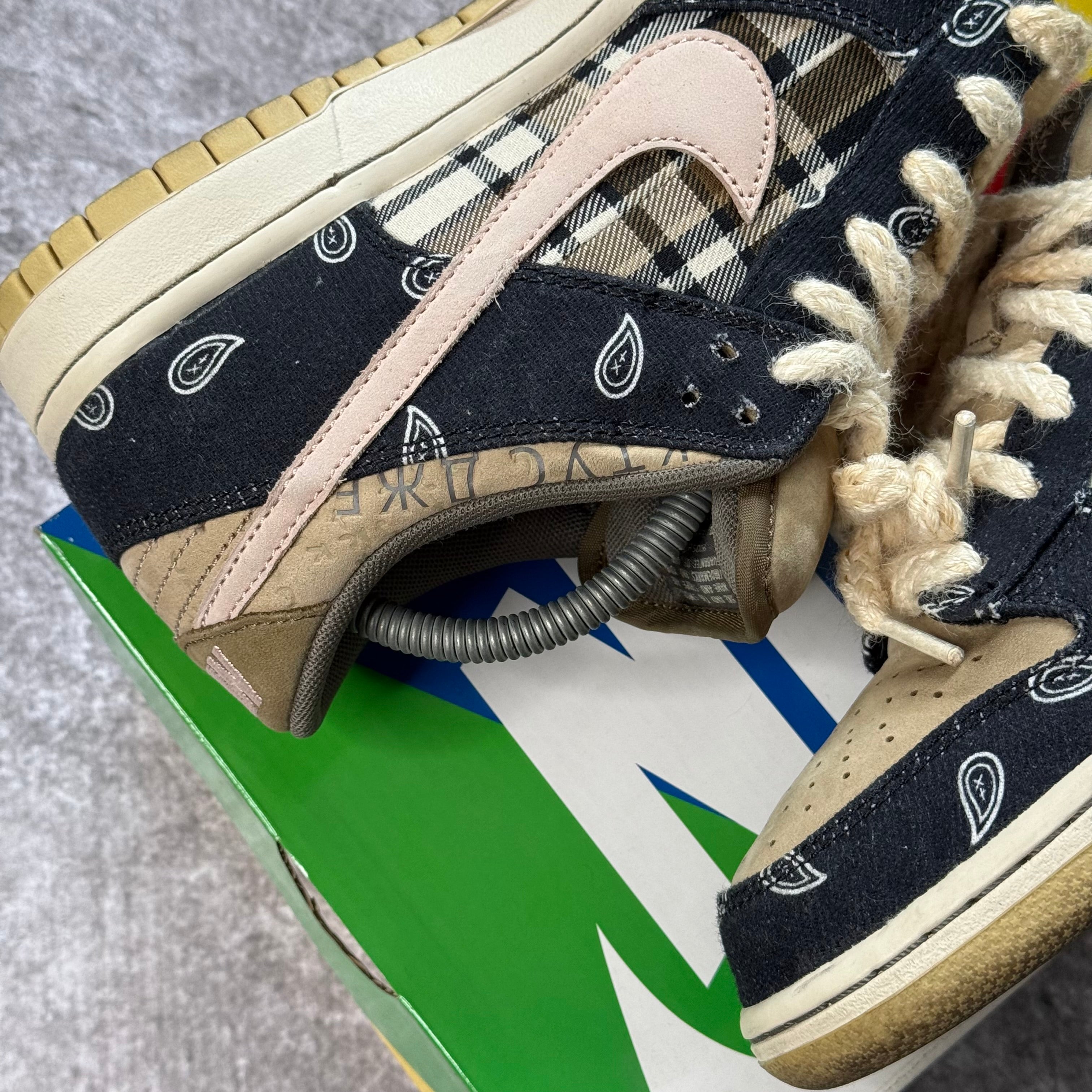 Nike SB Dunk Low Travis Scott - USED