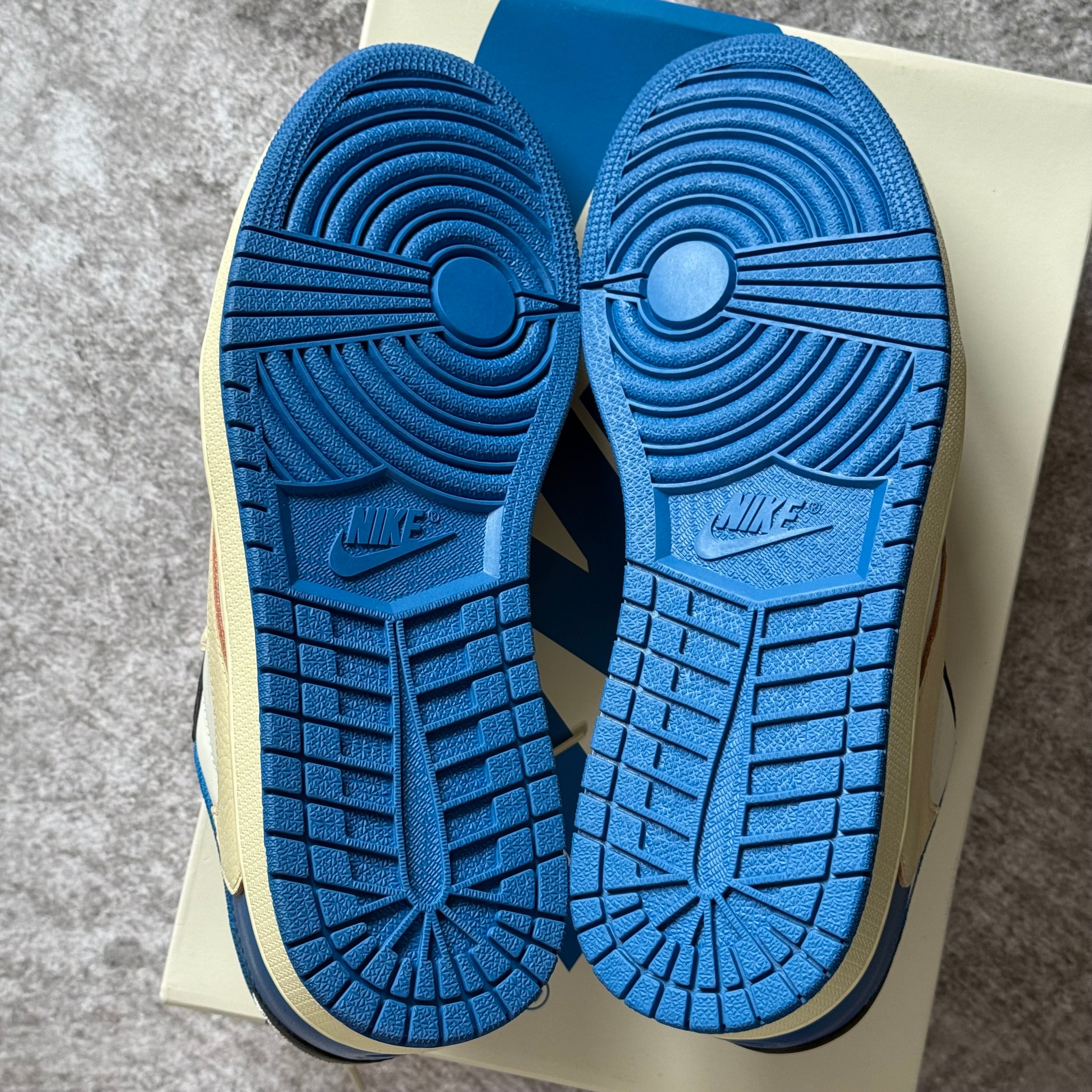 Jordan 1 Retro Low OG SP Fragment x Travis Scott - VNDS (JO)
