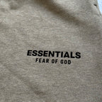 Remera Essentials "Classic Fleece Sweatshort" - Homestead Heather