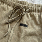 Remera Essentials "Classic Fleece Sweatshort" - Homestead Heather